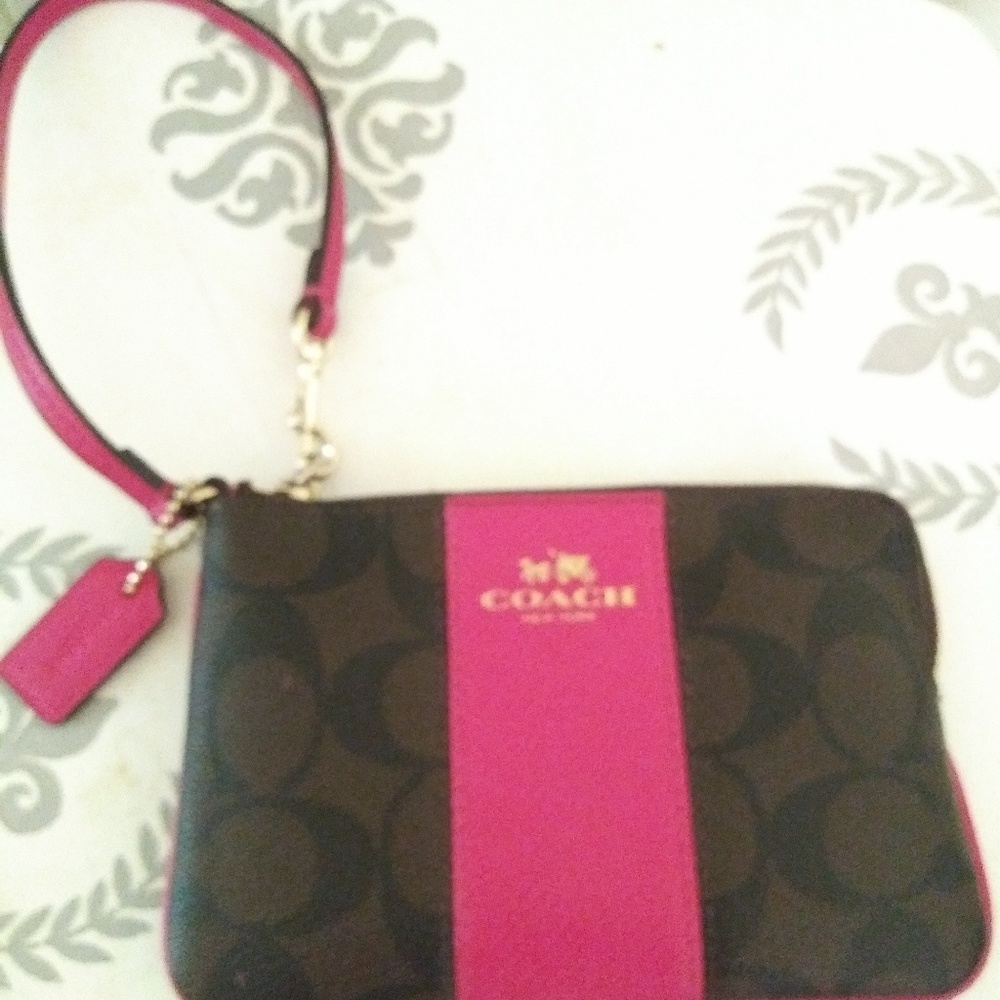 Coach wrislet wallet